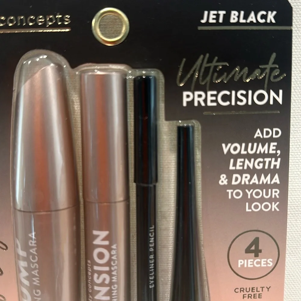 Ellen Tracy Eye Makeup Collection with 2 Mascaras, Eyeliner and Eyeliner Pencil.